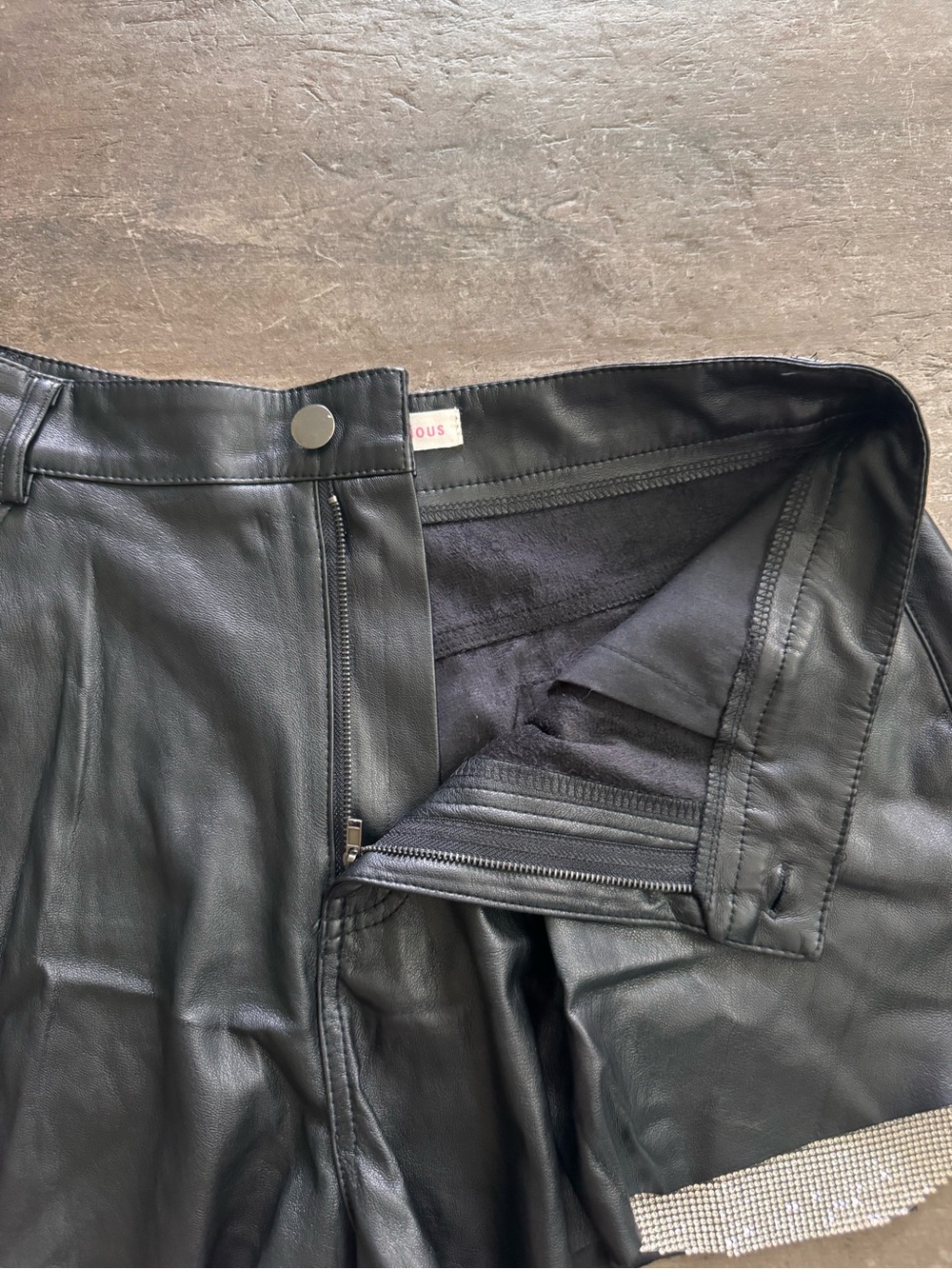 Hot & Delicious Black Faux Leather High-Waist Shorts with Rhinestone Hem, Sz L - Picture 4 of 8